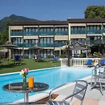 Tiziana 3* لوزون